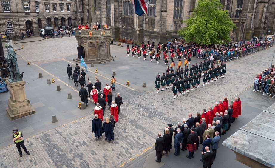 In pictures: Rededication of Mercat Cross