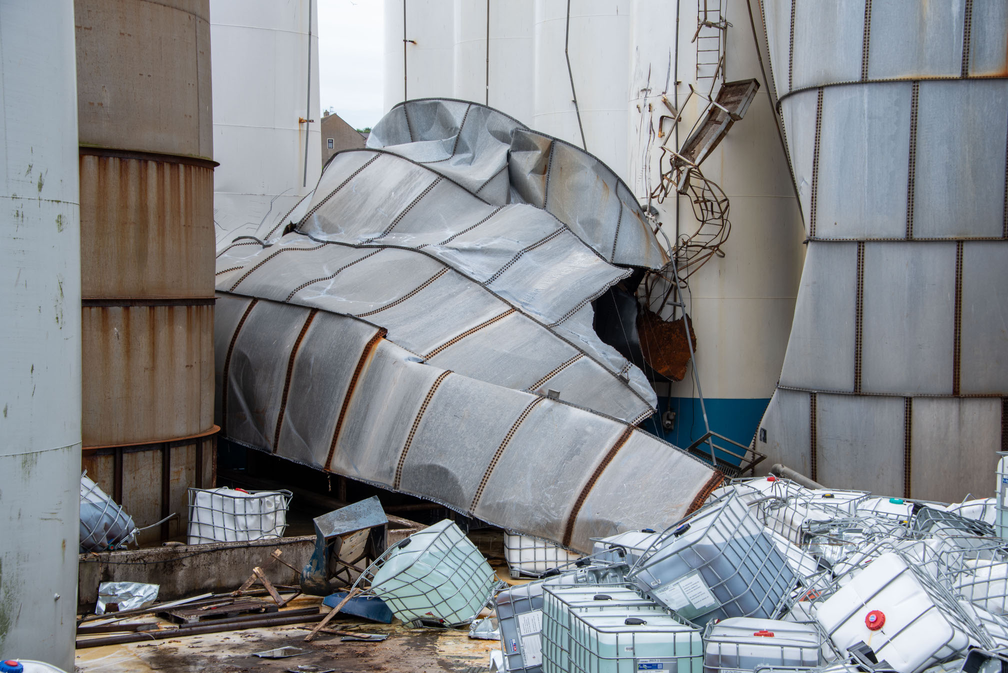 Company fined £350,000 after chemical tank collapse left worker with life-changing injuries