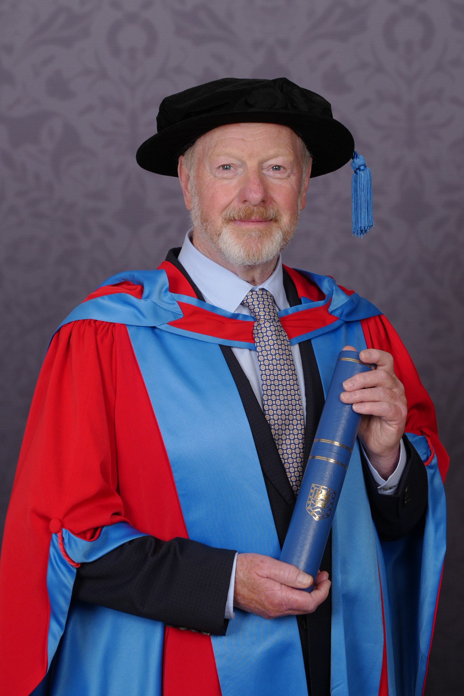 Exeter University awards honorary degree to Post Office campaigner Sir Alan Bates