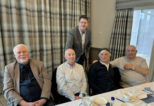 Mackinnons hosts ‘Lunch with the Legends’