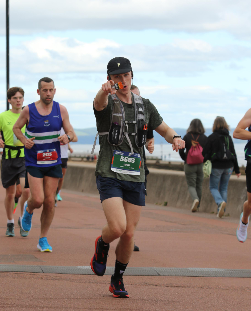 Trainee Louis Bendle to run from Dundee to Edinburgh for Movember