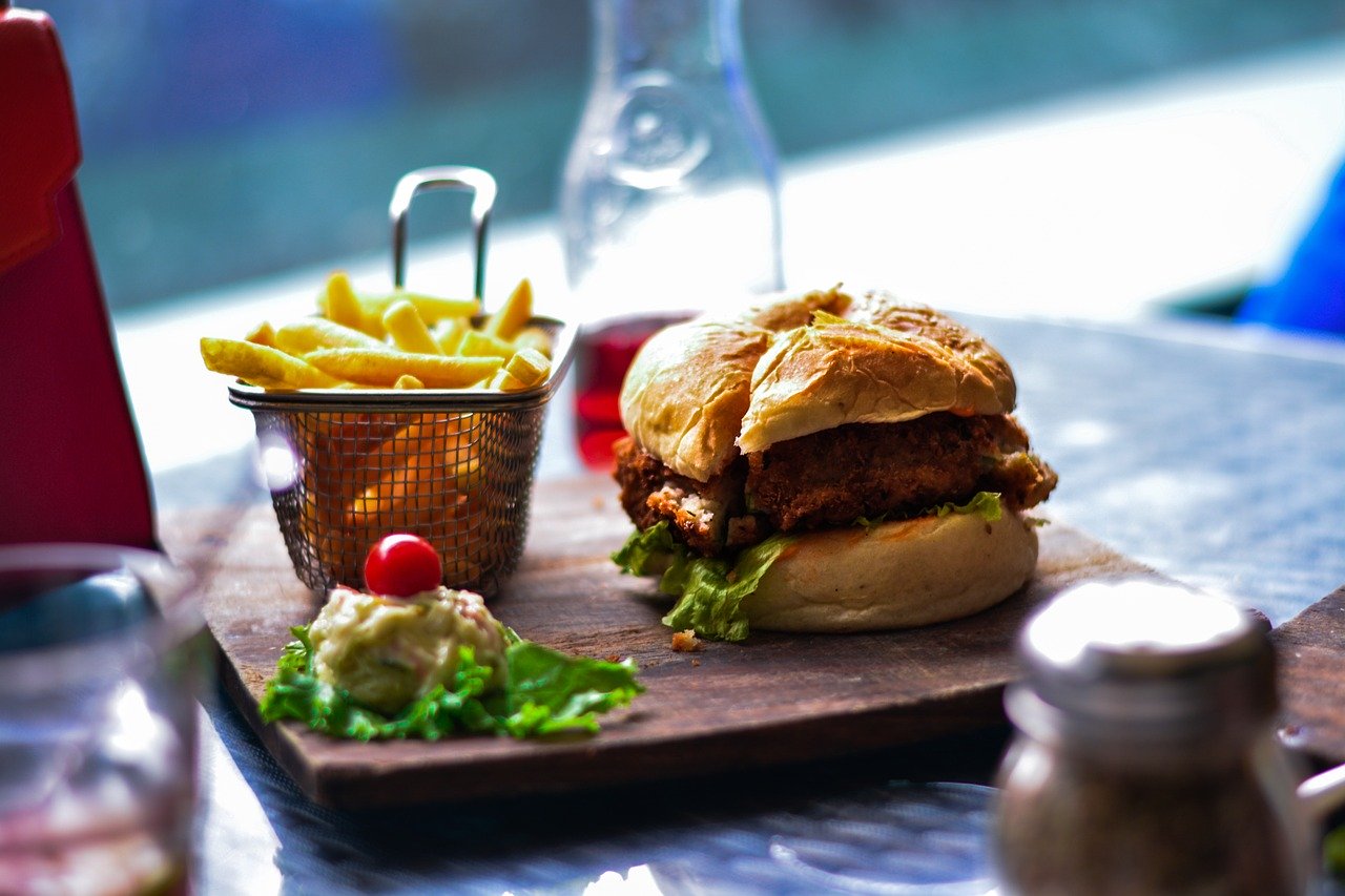 Bill to curb junk food advertising junked