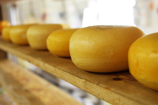 Cheesemakers drop legal action against food watchdog as guidelines change