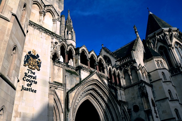 England: Master of the Rolls warns judges not to exclude press from court