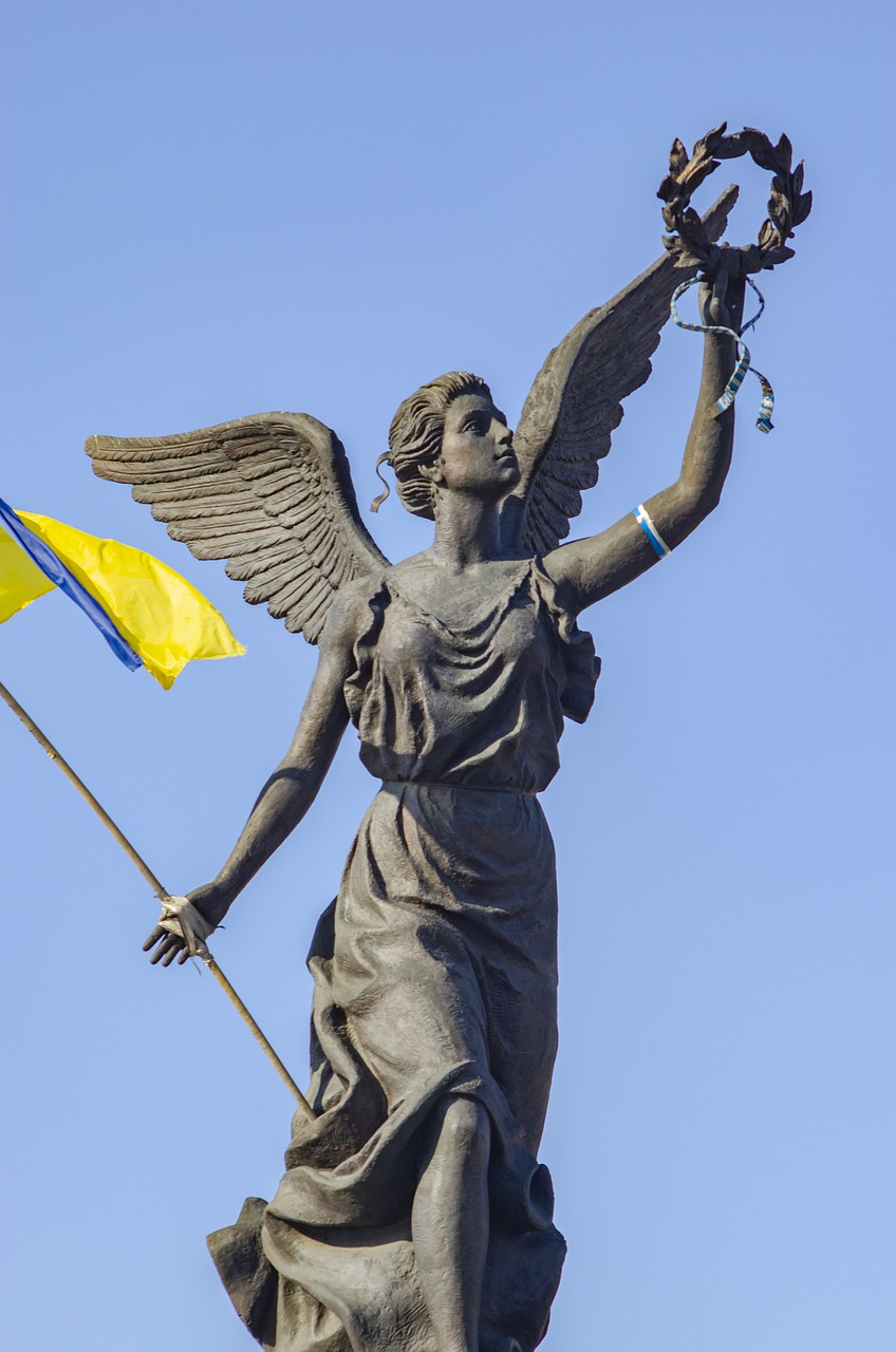 Ukraine: Lawyers launch mass legal action seeking $1trn in compensation from Russia