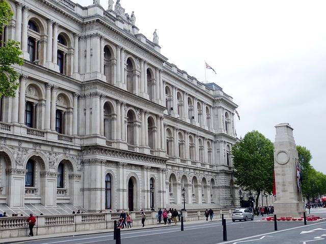 England: Government reveals plans for compulsory mediation